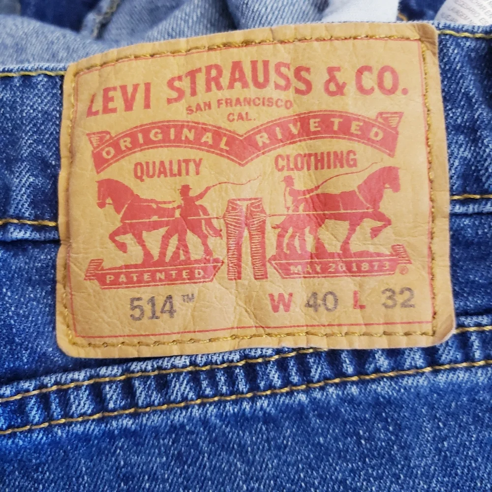 Levi's 514 Medium Wash Men's Jeans, Size W40 L32